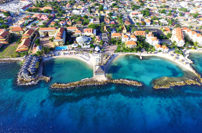 curacao.jpg